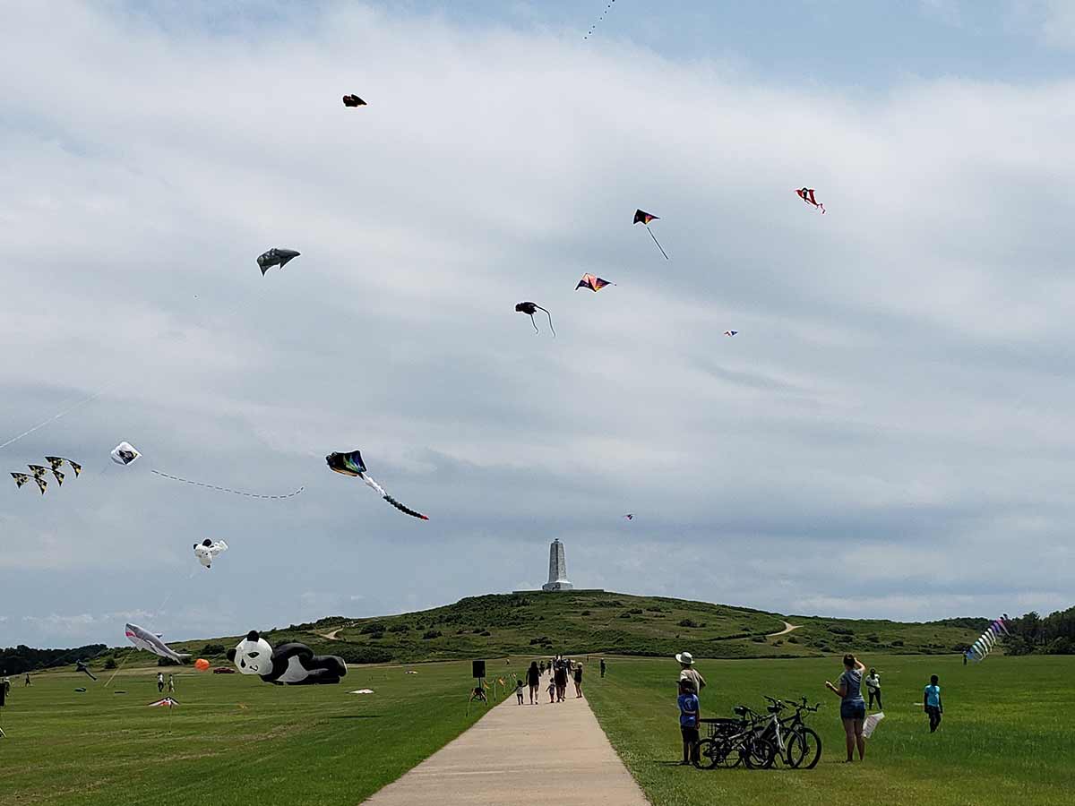 Kites above the Wright Brothers Memorial
